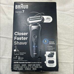 Open Box- BRAUN Series 7 Electric Shaver - Black